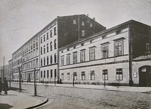 Klasztor urszulanek w Krakowie po rozbudowie szkoły